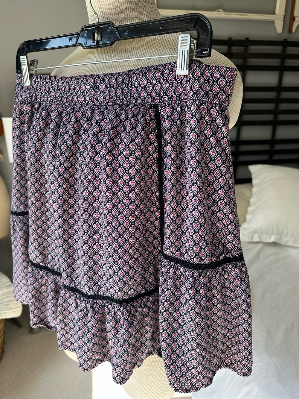 LOFT Pink Patterned Tiered A-Line Skirt with Black Trim, size large - Picture 3 of 10